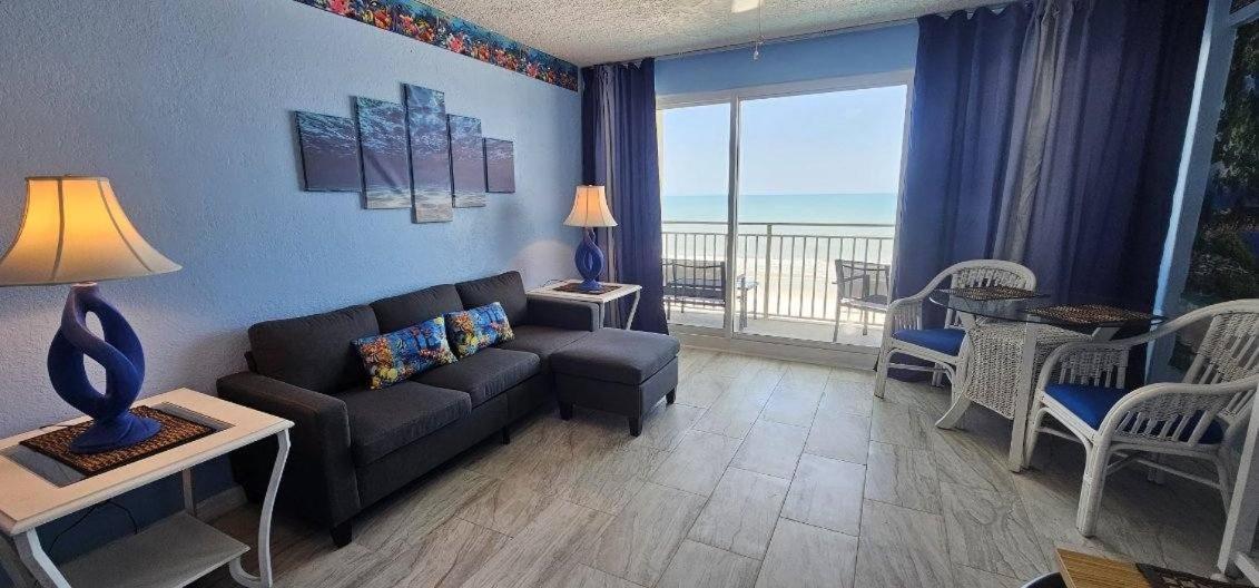شقة Ocean Breeze - Direct Ocean Front-Pool Is Open دايتونا بيتش المظهر الخارجي الصورة