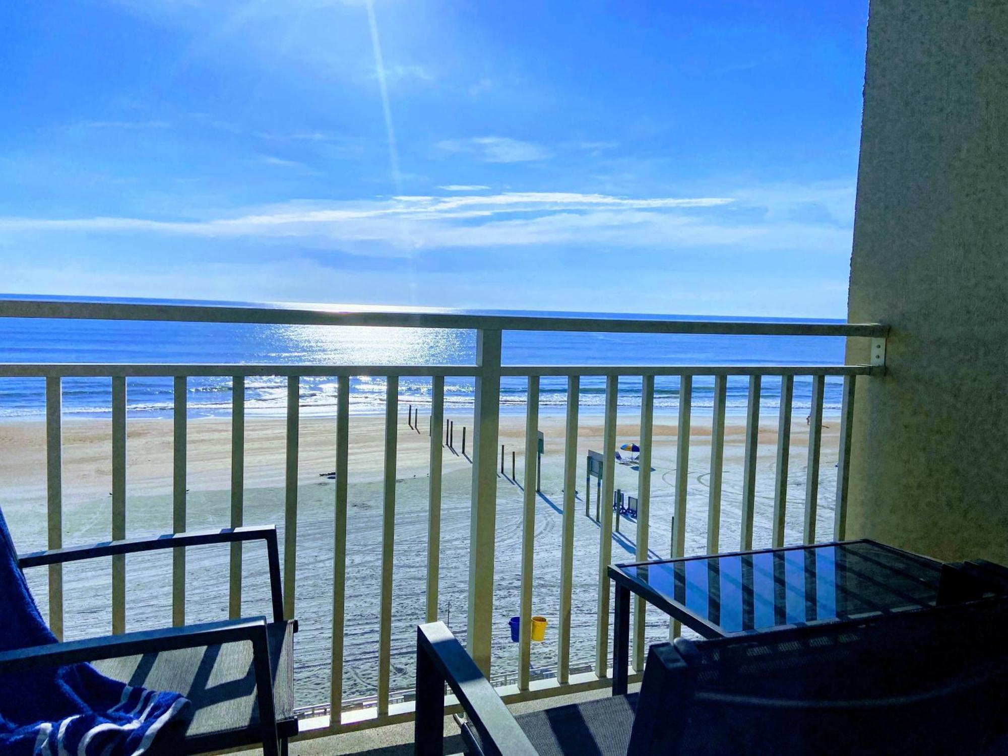 شقة Ocean Breeze - Direct Ocean Front-Pool Is Open دايتونا بيتش المظهر الخارجي الصورة
