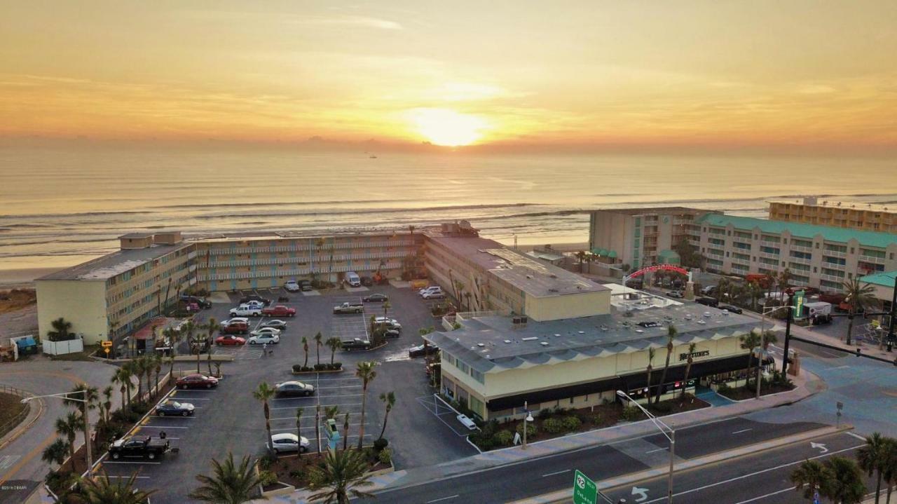 شقة Ocean Breeze - Direct Ocean Front-Pool Is Open دايتونا بيتش المظهر الخارجي الصورة
